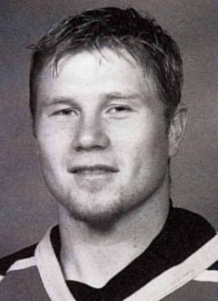 Steve Dumonski hockey player photo