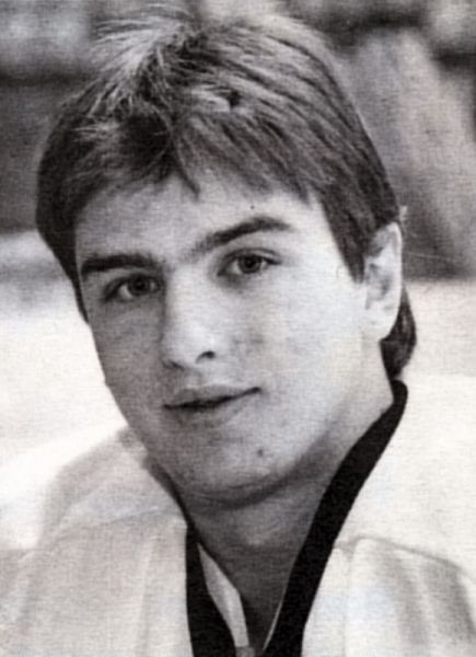 Tim Skaggs hockey player photo