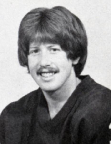 Tom Young hockey player photo