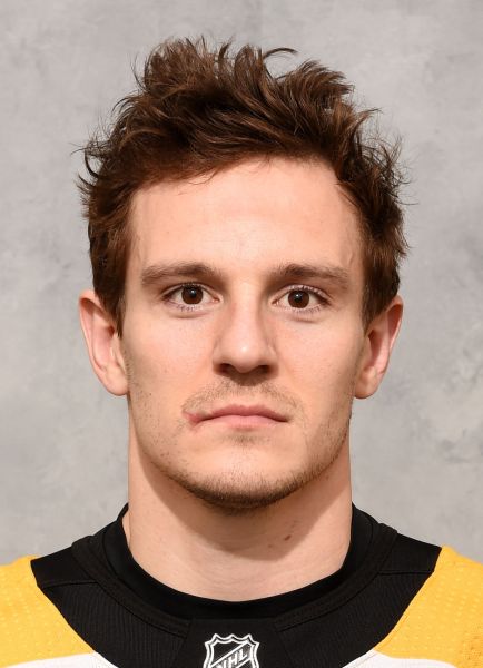 Tommy Wingels hockey player photo