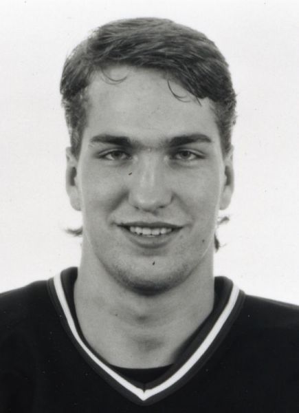 Tony Prpic hockey player photo