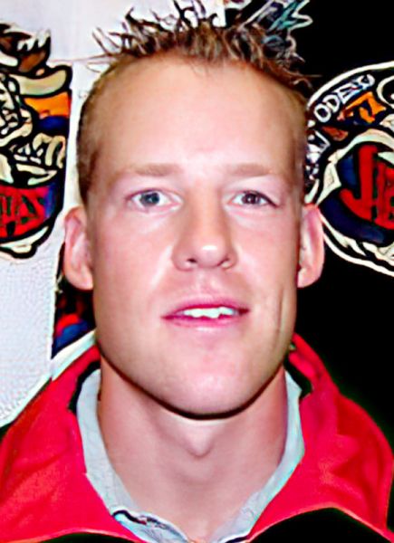 Travis Kennedy hockey player photo