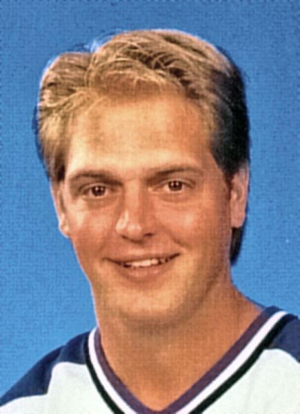 Trevor Sim hockey player photo