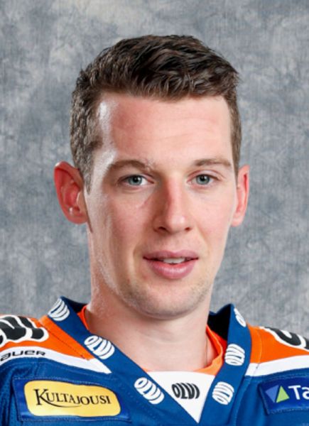 Tyler Morley hockey player photo