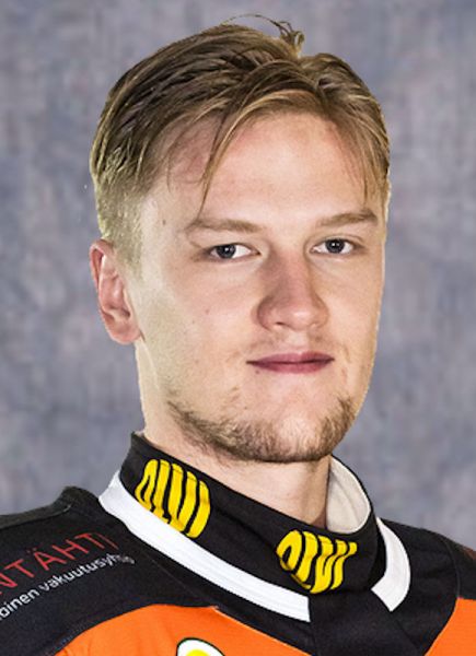 Valtteri Jeskanen hockey player photo