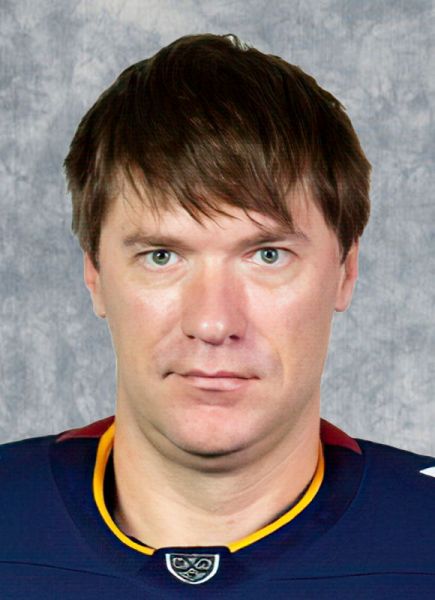 Vasily Koshechkin hockey player photo