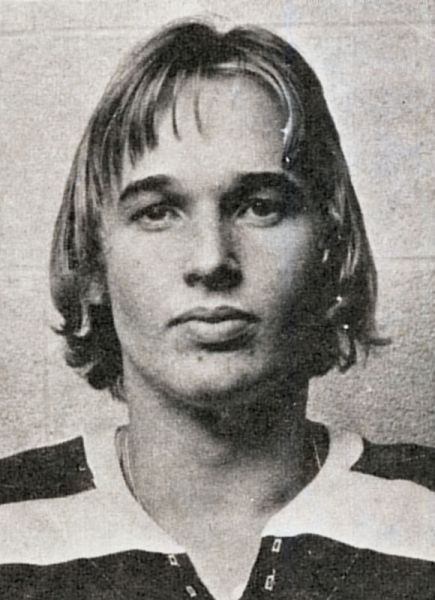 Warren Holmes hockey player photo