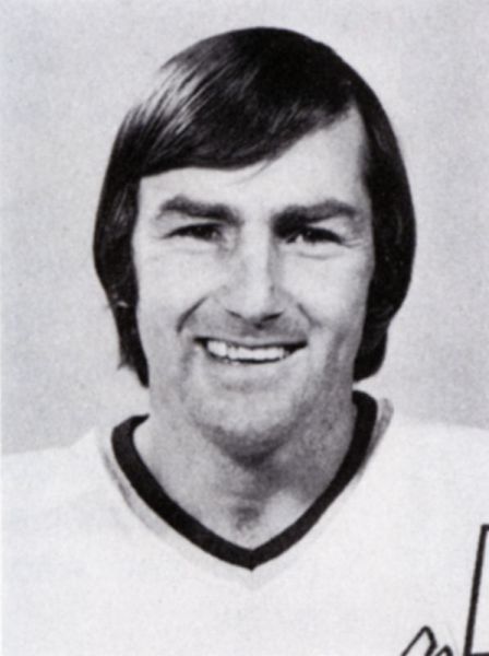 Wayne Connelly hockey player photo