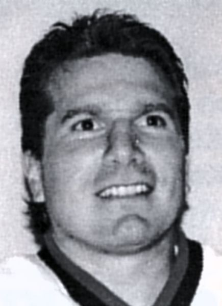 Wayne Groulx hockey player photo