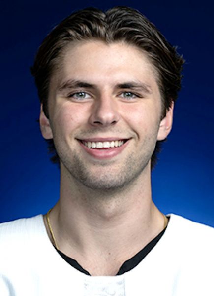 Adam Fantilli hockey player photo