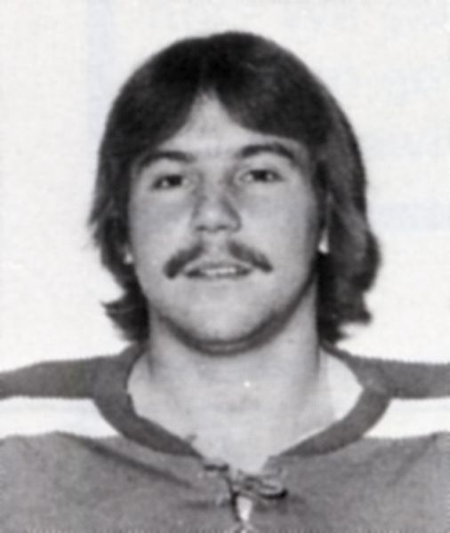Bob Sauve hockey player photo