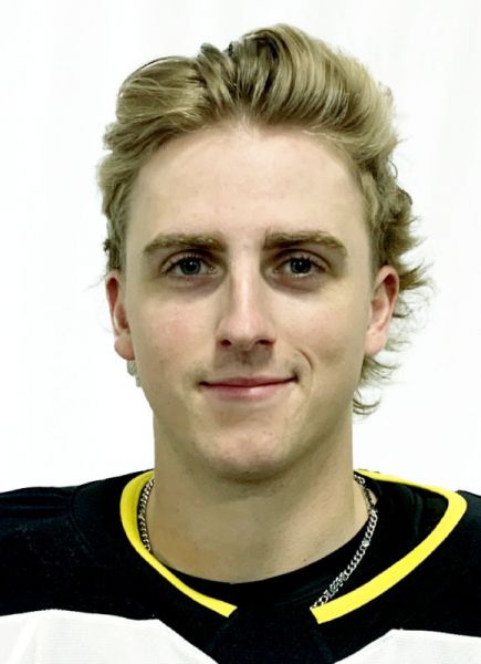 Davis Koch hockey player photo