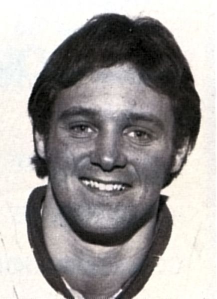Doug Smail hockey player photo