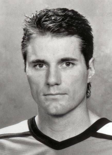 Garth Snow hockey player photo