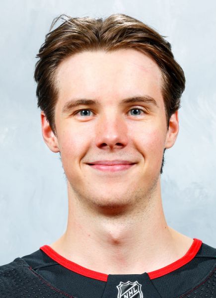 Isaac Poulter hockey player photo