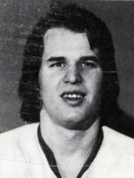 Lorry Gloeckner hockey player photo