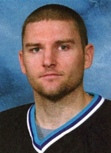 Mike Watt hockey player photo