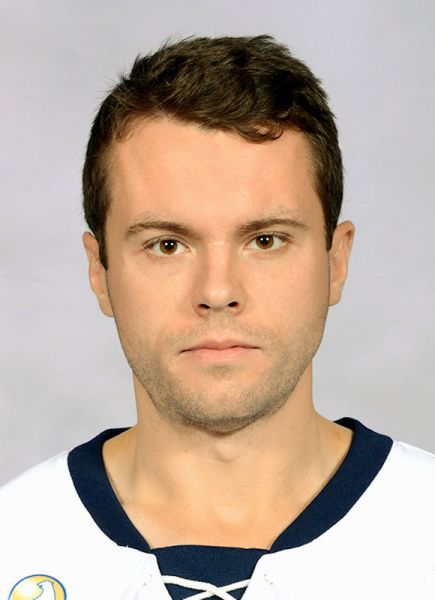 Nolan Vesey hockey player photo