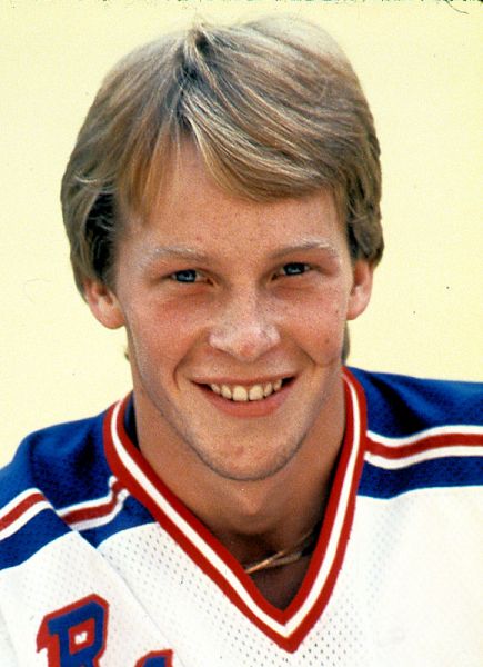 Reijo Ruotsalainen hockey player photo