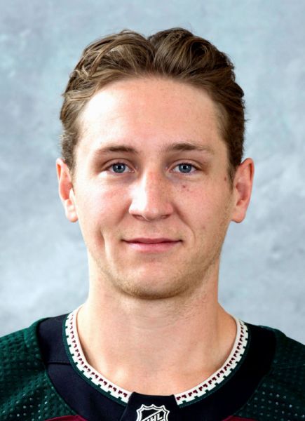 Travis Dermott hockey player photo