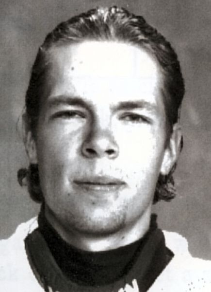 Trevor Anderson hockey player photo