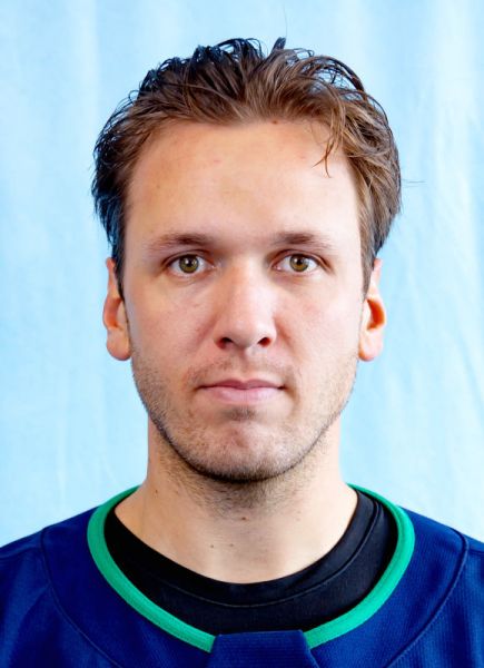 Troy MacTavish hockey player photo