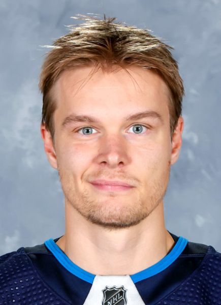Vladislav Namestnikov hockey player photo