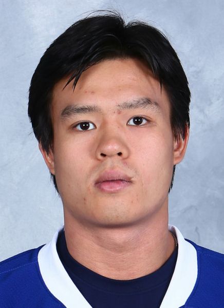 Zach Yuen hockey player photo