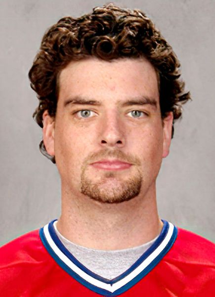 Player photos for the Bruins at hockeydb.com